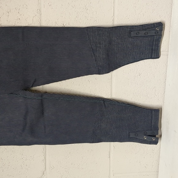 Aerie Offline Seamless Ribbed Waffle Knit Cropped Leggings Size Medium - Picture 2 of 5